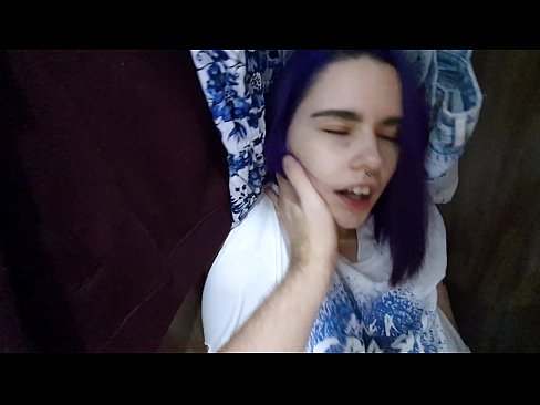 ❤️ Nilimkuta dada yangu chumbani na kumsaidia cum Pono vk ❤